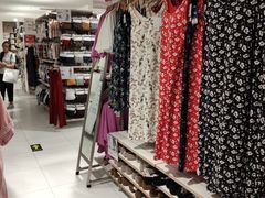 -优衣库(北京万柳华联购物中心店)