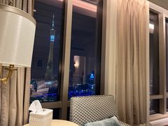 -广州富力丽思卡尔顿酒店