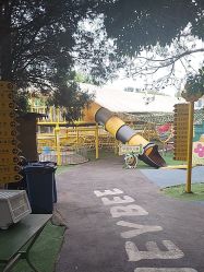 -爱伴·布鲁豪斯游乐场