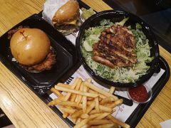 -The Habit Burger Grill 哈比特汉堡(爱琴海店)