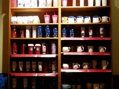 -星巴克臻选(南京金茂览秀城店)