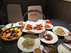 -鸽子侯·家宴·平价海鲜(市图书馆店)
