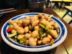 醋泡花生米-贰醒·私房小院烧烤 (太古里店)