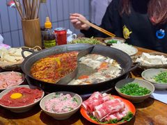 -四小区火锅·巷子里的重庆火锅(花照壁店)