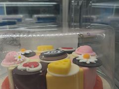 -DQ·蛋糕·冰淇淋(浦江欢乐颂店)