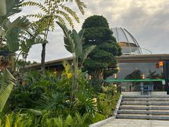 -茅草房·河畔园林火锅