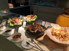 -海口绿发希尔顿酒店-田园汇自助餐·三文鱼·海鲜