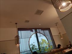 -左庭右院鲜牛肉火锅(浦江欢乐颂店)