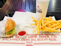 -The Habit Burger Grill 哈比特汉堡(爱琴海店)