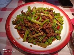 -思博半步颠小酒馆(梦时代店)