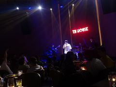 -TZ House音乐现场(来福士中心店)