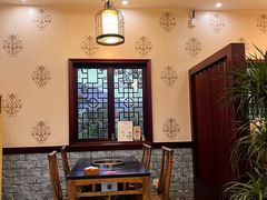 -周老三跷脚牛肉·全牛火锅(非遗传承店)