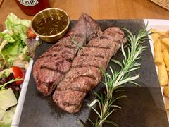 牛山岩石烤安格斯牛腹群扒-Entrecôte 法国牛扒馆(保利·时光里店)