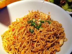 -蛙来哒(华隆步步高店)