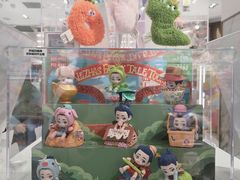 -泡泡玛特POPMART(国金街店)