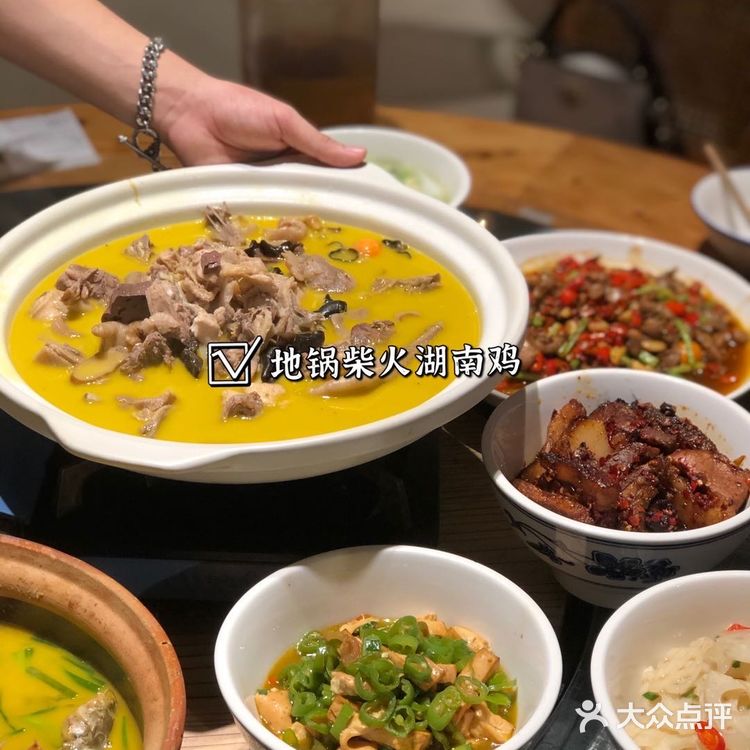 深圳福田网红精致别院式餐厅|肖三胖