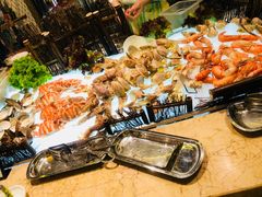 -大中华希尔顿酒店-念自助餐·嗨啤·小龙虾