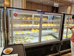 面包甜点陈列柜-龙的酒楼·手工早茶·顺德菜(近良路店)