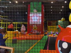 -蹦蹦跳跳(新奥购物中心店)