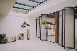 -LaMousse婚纱买手店