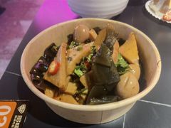 -多嘴超级肉蟹煲(中东店)