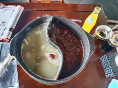 -亿诣蝎府炸酱面羊蝎子火锅(酷车小镇店)