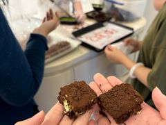 -HOT CRUSH趁热集合·现烤面包(环球港店)