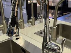 -百安居装修建材卖场(泰然店)