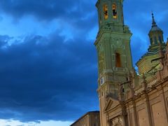 -皮拉尔圣母圣殿主教座堂