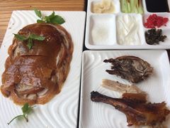 精品烤鸭送烧饼-四季民福烤鸭店(前门廊房二条店)