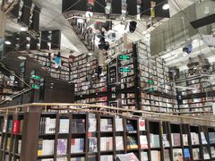 -钟书阁(群光广场店)