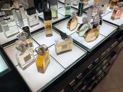 -日上免税店(三径路t3店)