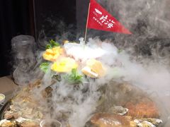 小海标准-日进一片海.生腌海鲜火锅.宵夜烧烤(三里屯总店)