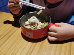 -八二小区抄手(龙湖上城天街店)