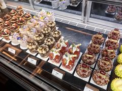 景观位-玲婧胡同·生日蛋糕·餐厅(嘉里城店)