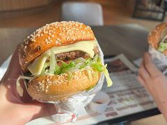 -The Habit Burger Grill 哈比特汉堡(复兴soho店)