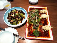 -有红鸡毛店·川菜(建设路店)