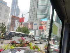 -上海来福士广场