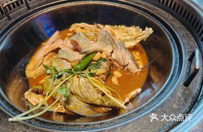 Iron Pot Stewed Fish (Reservoir Bighead Carp)