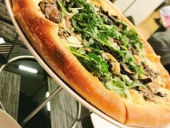 -WOLFGANG PUCK KITCHEN & BAR(迪士尼小镇店)