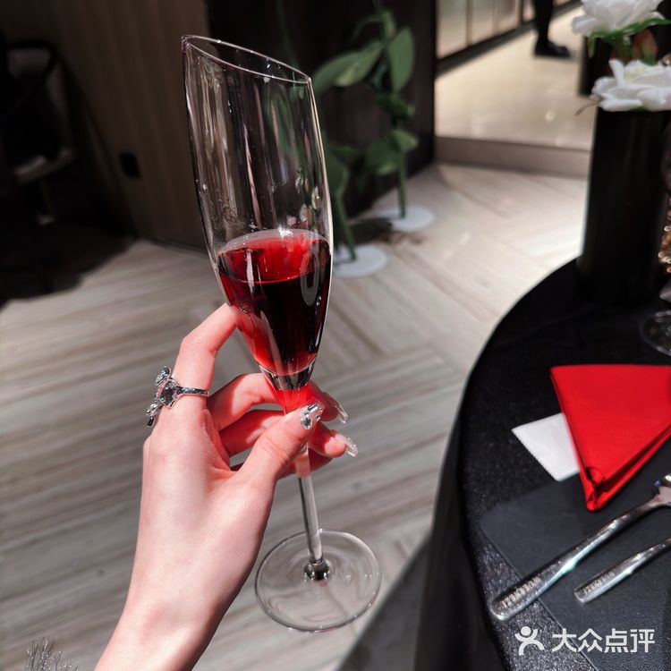 约会or情人节💗一定去这家！|成都高空餐厅🥀