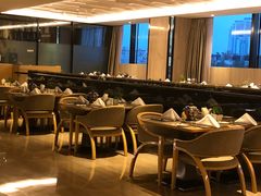 -天津梅江中心皇冠假日酒店