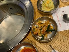 餐前小菜-姜虎东白丁烤肉(虹桥天地店)