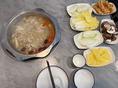 -光头药膳鸡(莱茵小镇店)