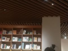 -新华文创·光的空间