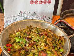 -莲餐厅·湖北菜·潜江小龙虾店(愚园路店)