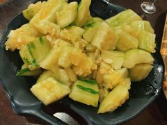 蒜蓉黄瓜-易老九江湖菜(北滨一路店)