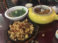 -何氏排骨(左家塘店)