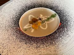 奶油野菌浓汤-YUE·6·西式融合餐厅(外滩六号店)