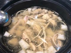 -东椰·海南椰子鸡火锅(朝阳门店)